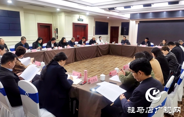 市政协委员分组讨论市政协常委会工作报告和关于提案工作情况的报告