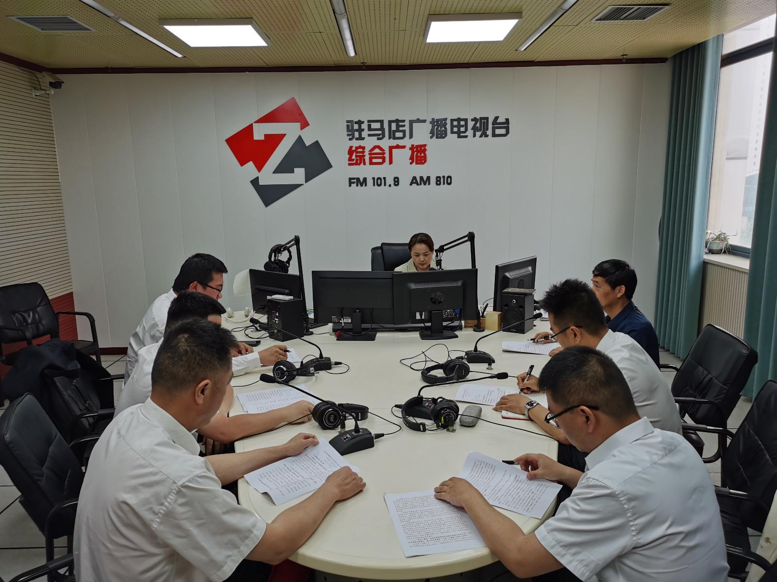 快递速度慢？退换货麻烦？  邮政公司这样回应