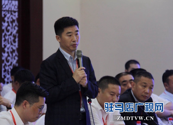 第十三届豫商大会驻马店籍商会会长座谈会召开