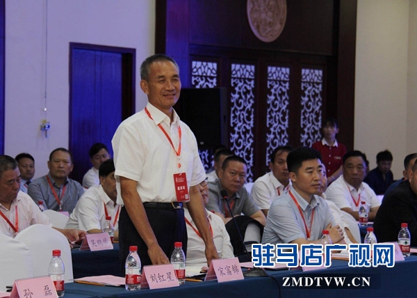 第十三届豫商大会驻马店籍商会会长座谈会召开
