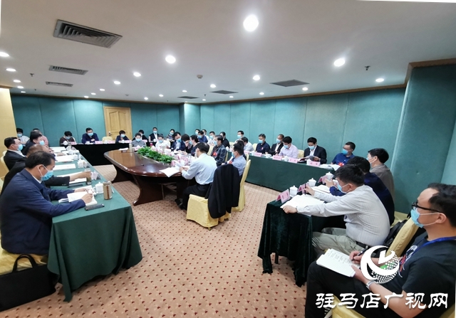 【两会进行时】政协委员：围绕中心履职尽责 情系民生建言献策